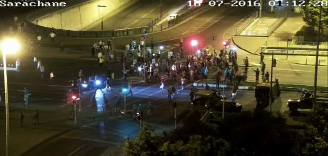 Cuntacılar İBB önünde vatandaşa böyle kurşun yağdırdı - 930