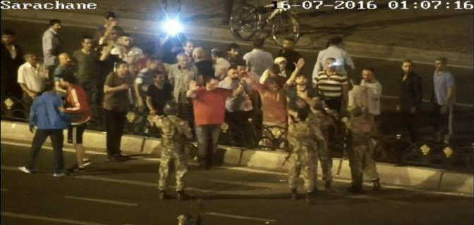 Cuntacılar İBB önünde vatandaşa böyle kurşun yağdırdı - 639