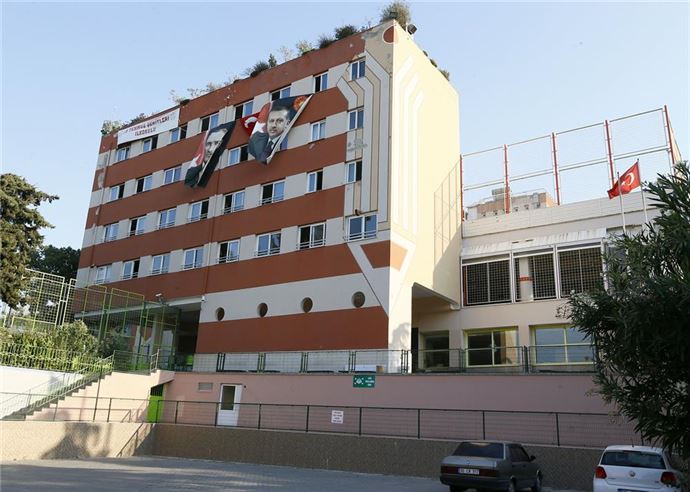 FETÖ'nün okulunda gizli oda - 1