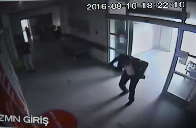 Mardin'deki saldırı anı kameralarda - 5