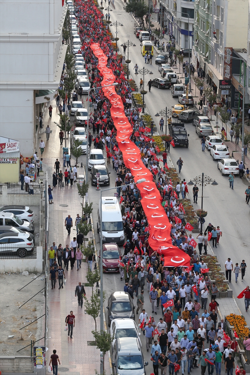 Van’da 'teröre lanet' yürüyüşü gerçekleştirildi - 14