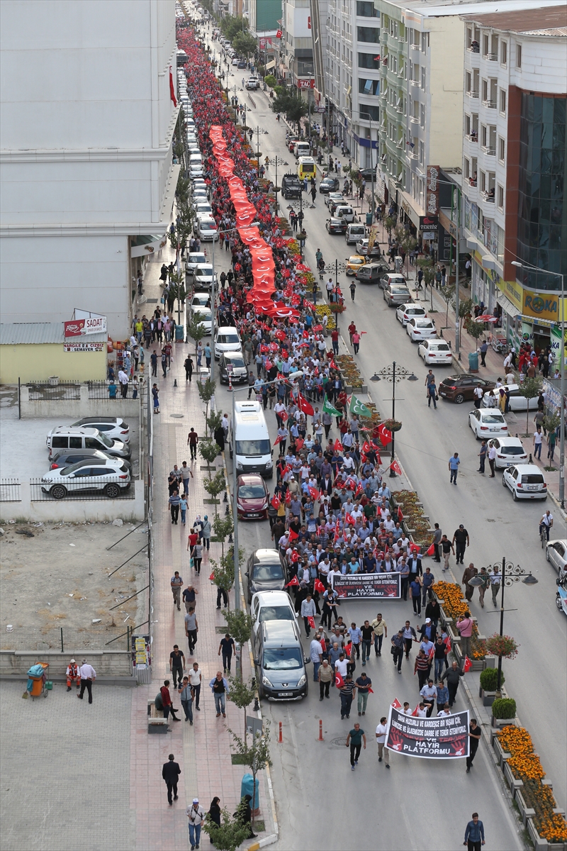 Van’da 'teröre lanet' yürüyüşü gerçekleştirildi - 2
