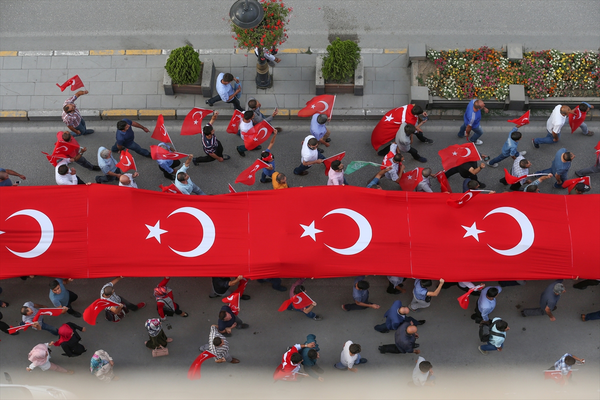 Van’da 'teröre lanet' yürüyüşü gerçekleştirildi - 13