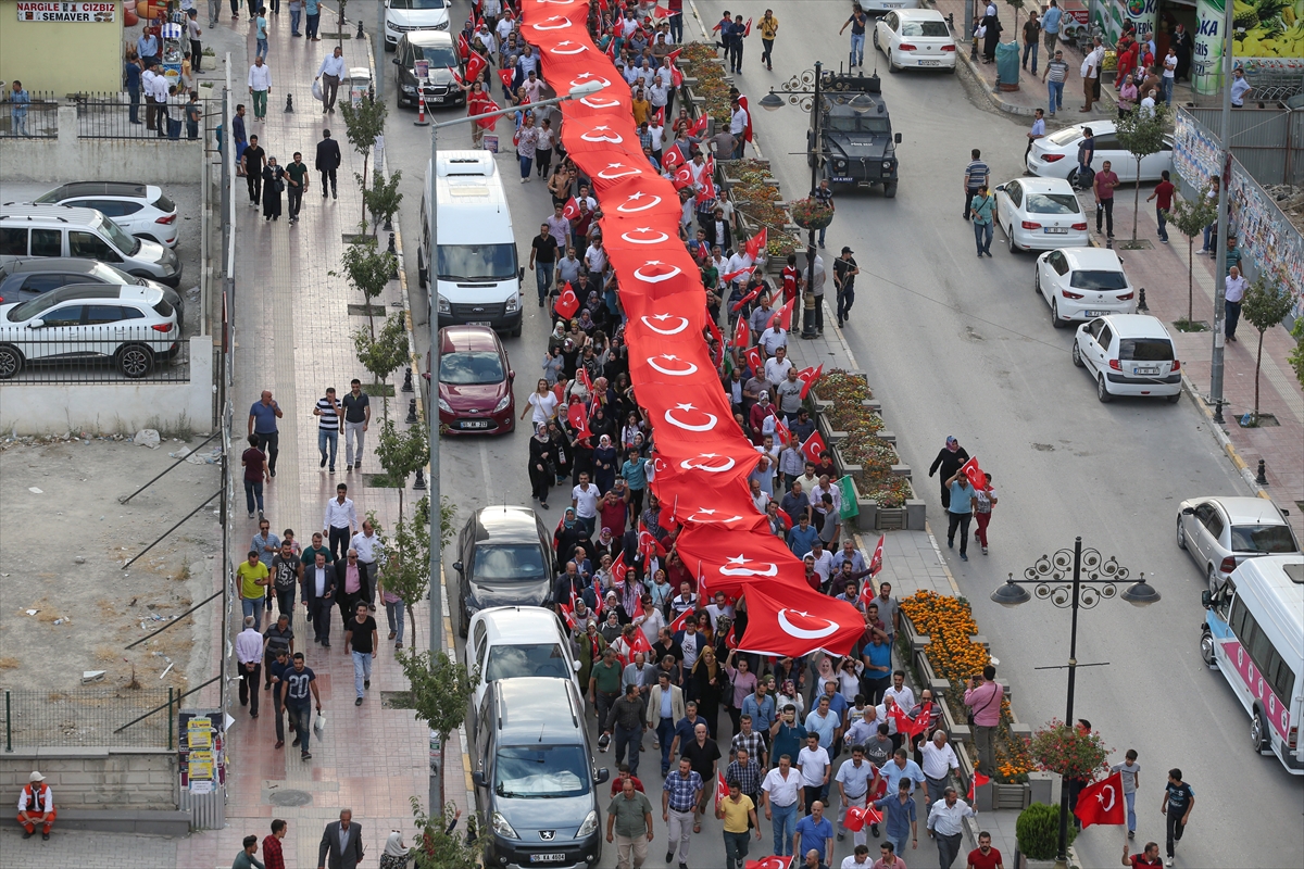 Van’da 'teröre lanet' yürüyüşü gerçekleştirildi - 15