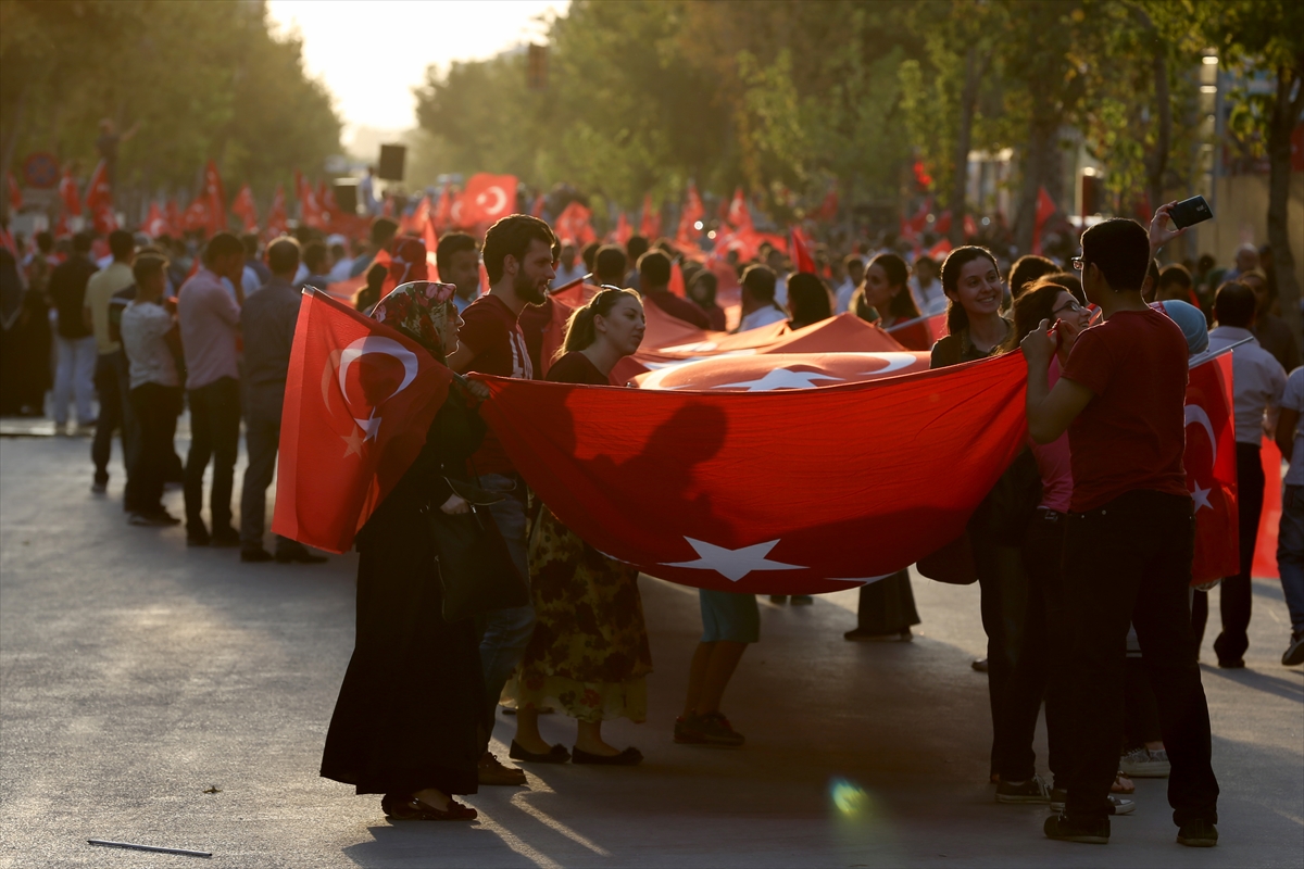 Van’da 'teröre lanet' yürüyüşü gerçekleştirildi - 28