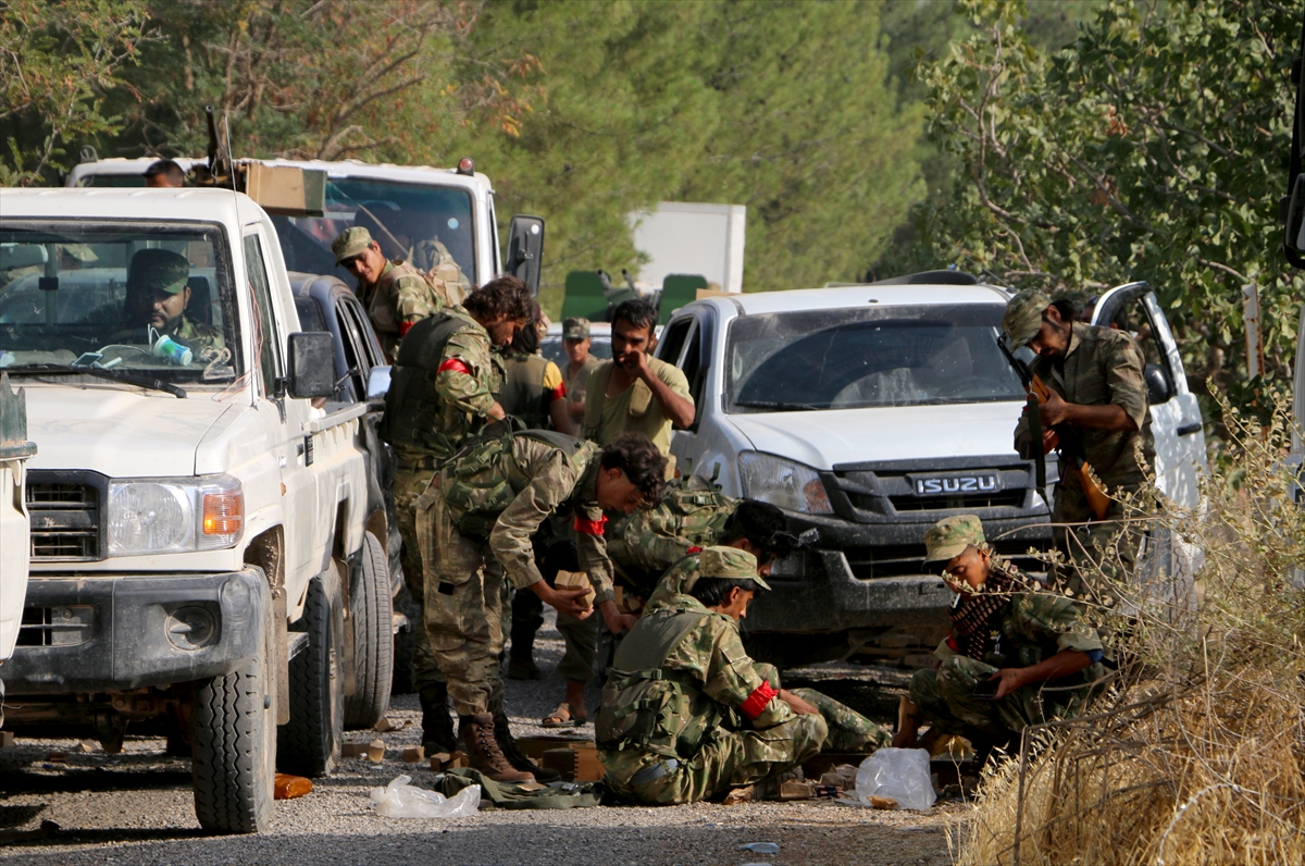 Fırat Kalkanı kapsamında ilerleyen muhaliflerden ilk görüntüler - 526