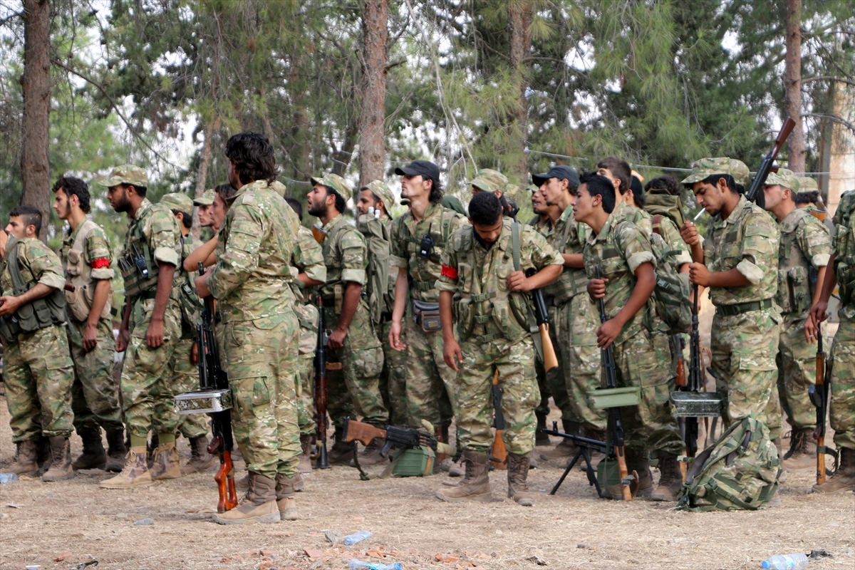 Fırat Kalkanı kapsamında ilerleyen muhaliflerden ilk görüntüler - 587