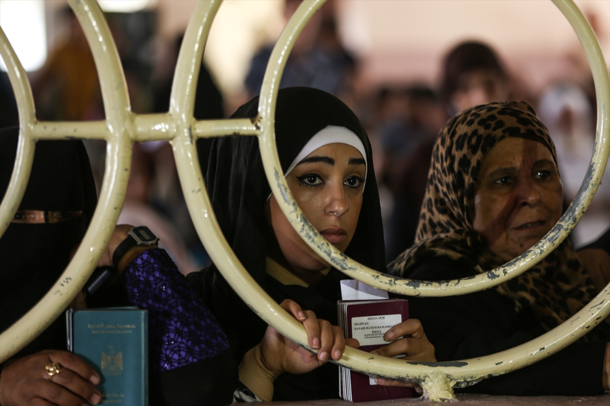 Refah Sınır Kapısı bugün de açık - 784