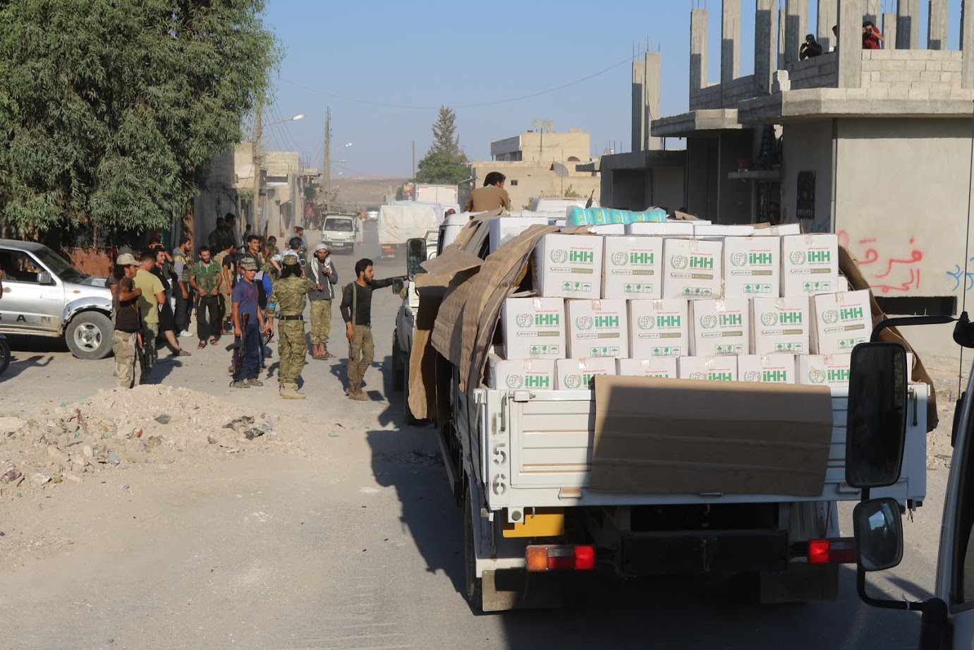 İHH’dan Cerablus’a 10 kamyonluk yardım - 891