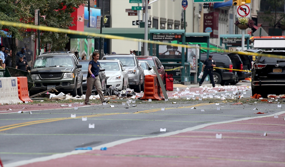 Chelsea'deki olay yeri inceleme gün boyunca devam etti - 580