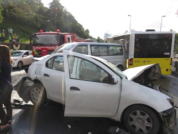 İstanbul'da metrobüs kazası - 878