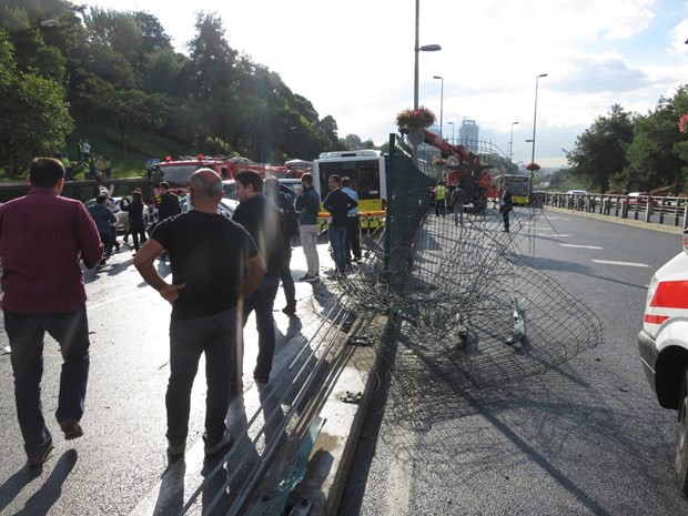 İstanbul'da metrobüs kazası - 687