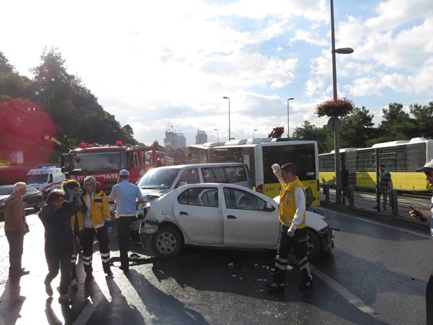 İstanbul'da metrobüs kazası - 558
