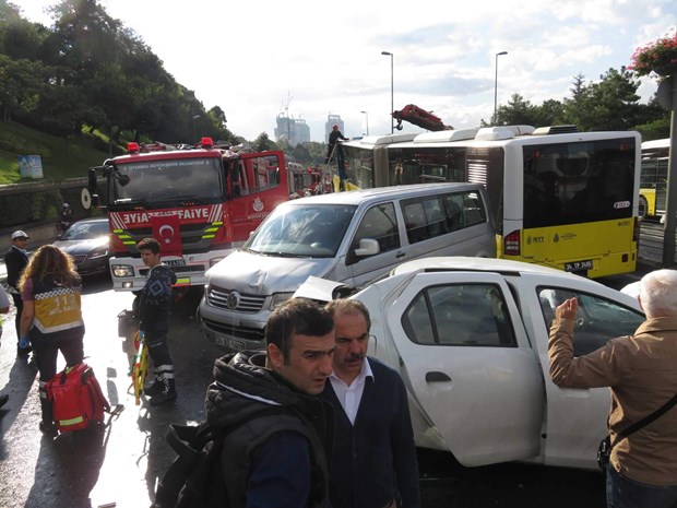 İstanbul'da metrobüs kazası - 797
