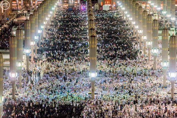 Mescid-i Nebevi'de son gece - 548