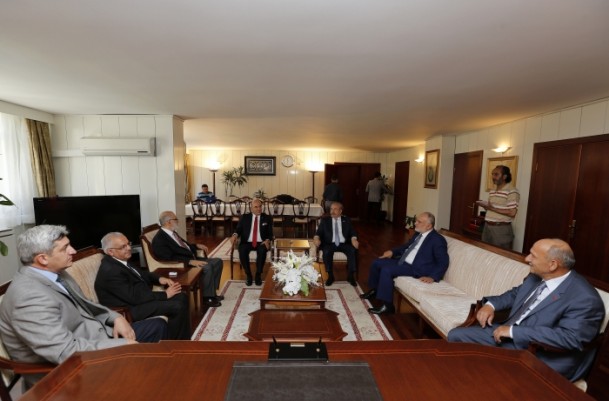 Siyasi partilerde bayramlaşma - 15