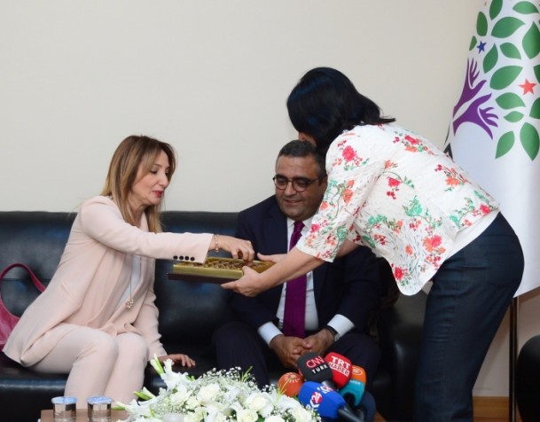 Siyasi partilerde bayramlaşma - 16