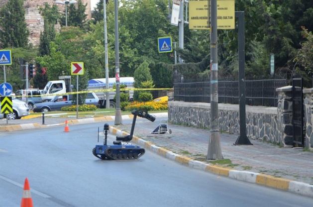 Bomba imha ekipleri böyle müdahale etti - 4