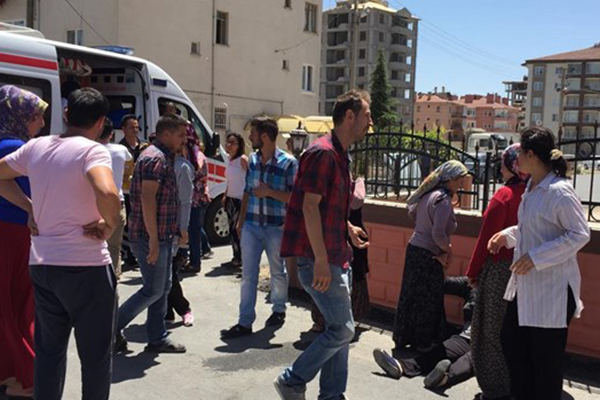 Katledilen polislerin evinde yas - 7