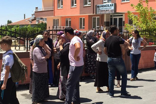 Katledilen polislerin evinde yas - 6