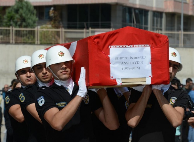 Katledilen polis son yolcuğuna uğurlandı - 22