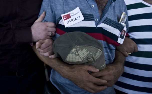 O astsubay son yolculuğuna uğurlanıyor - 726