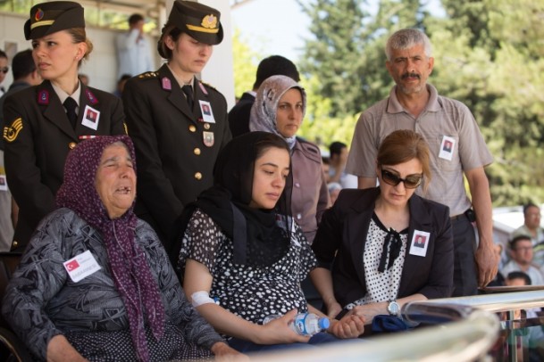 O astsubay son yolculuğuna uğurlanıyor - 794