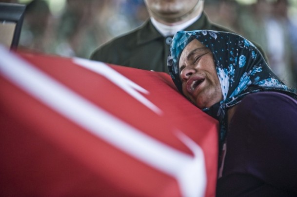 O astsubay son yolculuğuna uğurlanıyor - 886