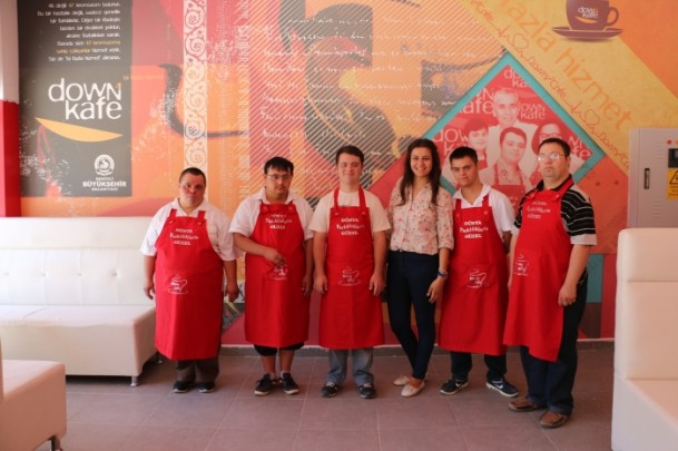 Ön yargıları yıkan 'Down Kafe' - 7