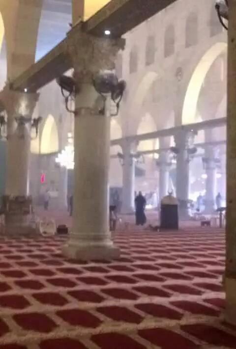 İsrail polisi Mescid-i Aksa'ya böyle girdi - 4