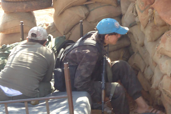 Muhalifler o köyü kuşattı - 2