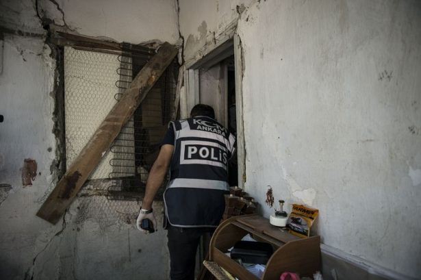 Gecekondudan çıkanlar polisleri şaşırttı! - 4