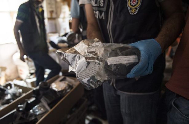 Gecekondudan çıkanlar polisleri şaşırttı! - 17