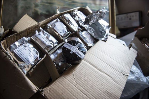 Gecekondudan çıkanlar polisleri şaşırttı! - 11