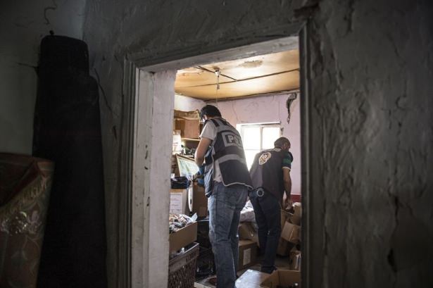 Gecekondudan çıkanlar polisleri şaşırttı! - 14