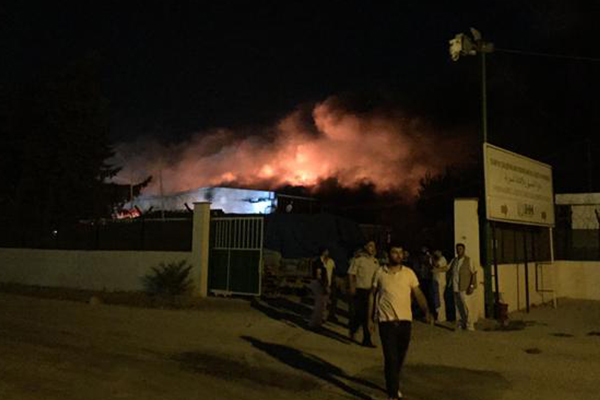 İHH deposunda büyük yangın - 635