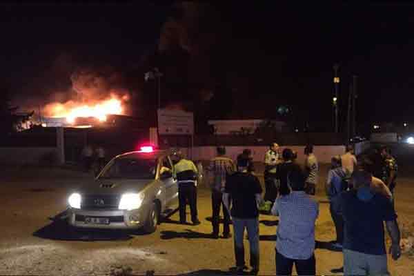 İHH deposunda büyük yangın - 513