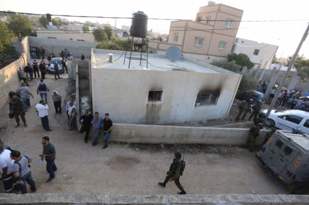 Yahudi yerleşimciler Filistinli bebeği yaktı - 806