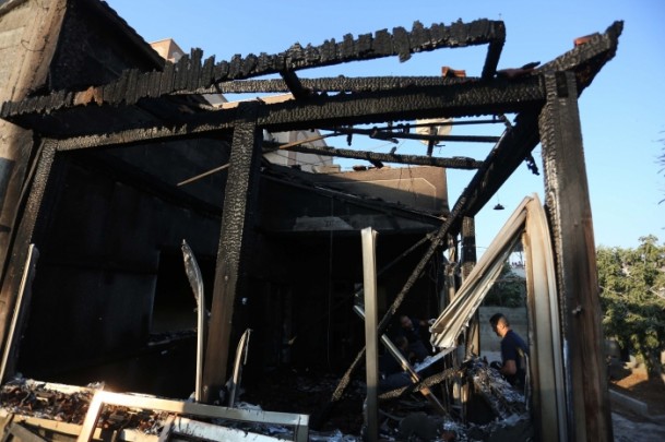 Yahudi yerleşimciler Filistinli bebeği yaktı - 668