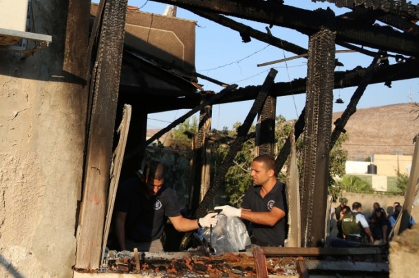 Yahudi yerleşimciler Filistinli bebeği yaktı - 778