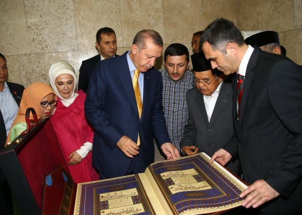 Erdoğan Endonezya'da Cuma namazı kıldı - 8