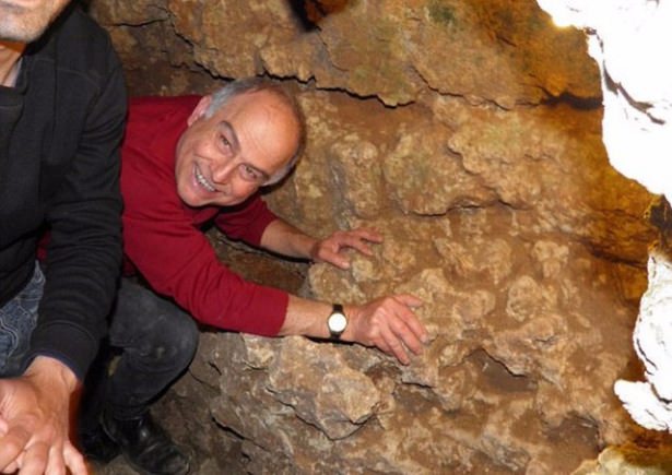 Restoranın tuvaletinden servet çıktı! - 1