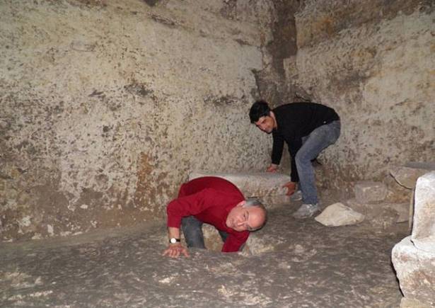 Restoranın tuvaletinden servet çıktı! - 4