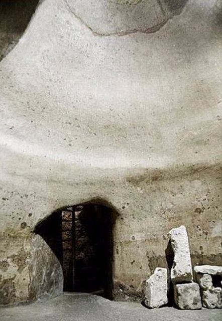 Restoranın tuvaletinden servet çıktı! - 6