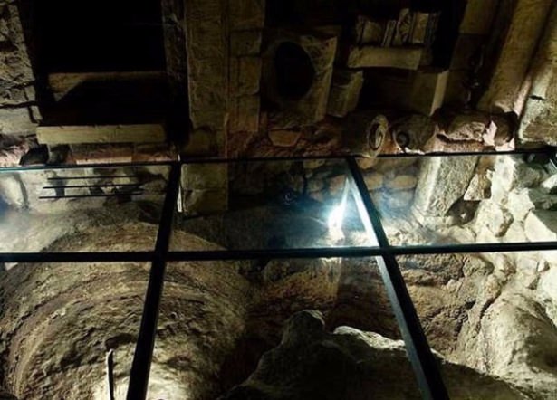 Restoranın tuvaletinden servet çıktı! - 7