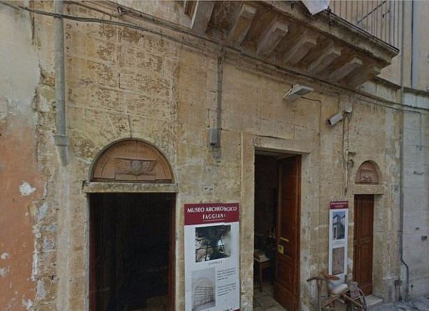 Restoranın tuvaletinden servet çıktı! - 5