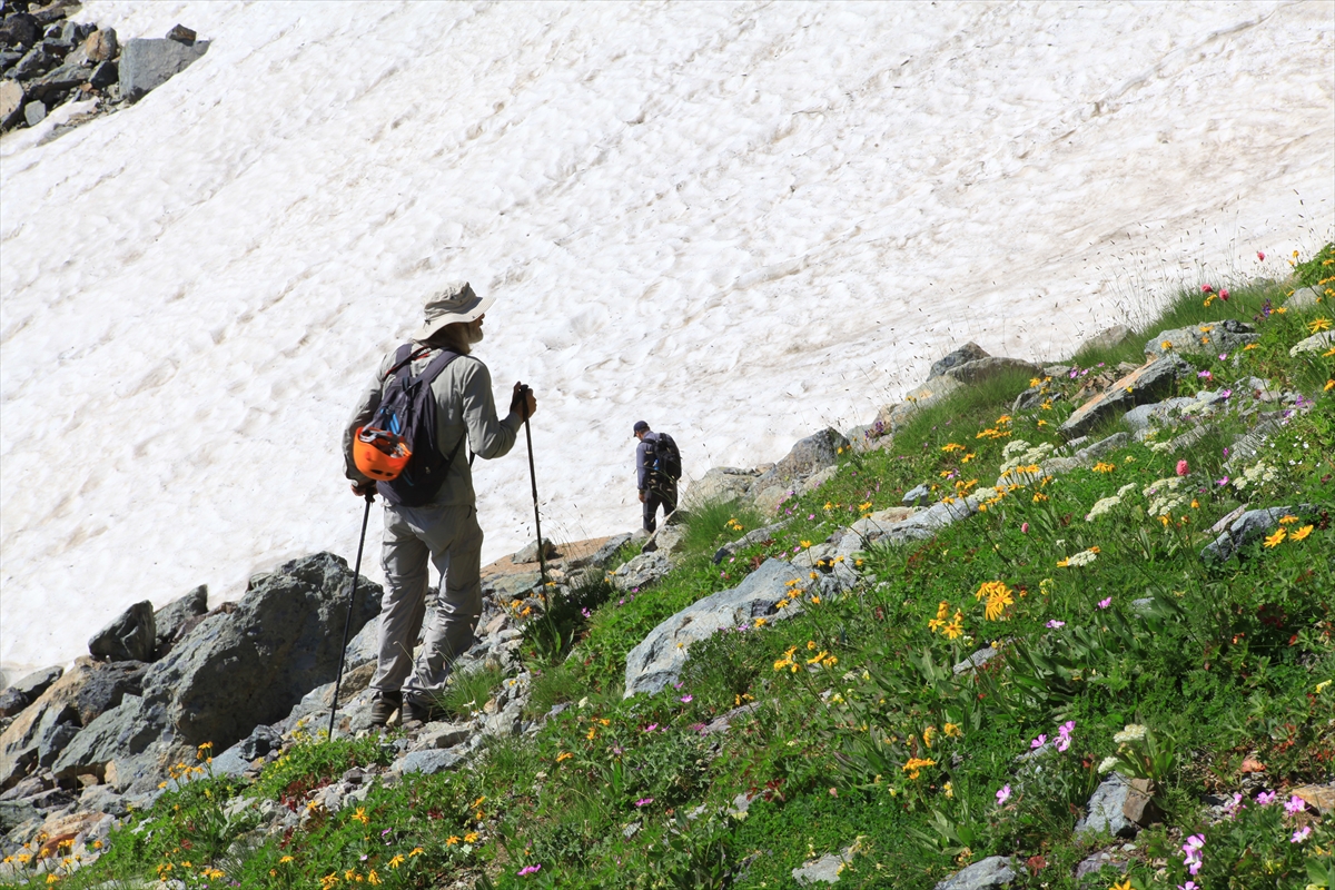 Bulutların Üzerindeki Marsis Dağı - 4