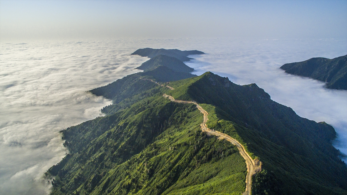 Bulutların Üzerindeki Marsis Dağı - 9