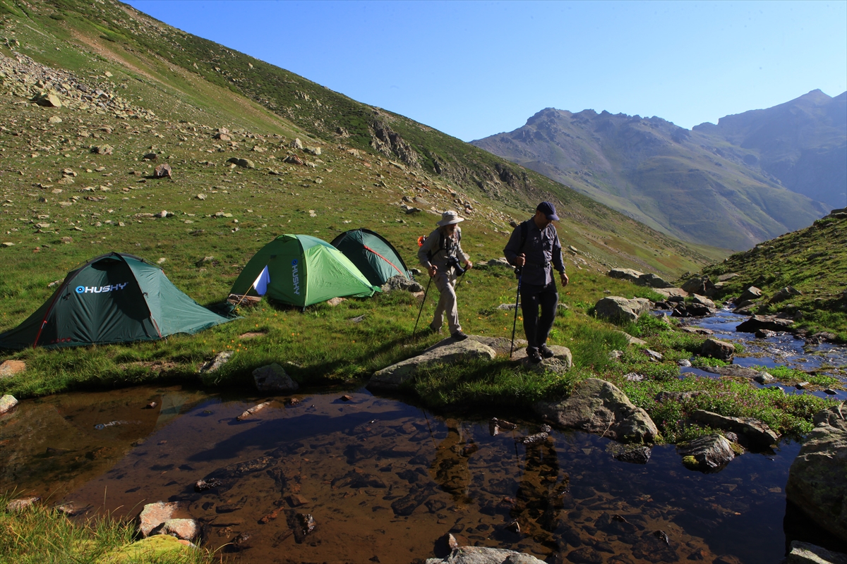 Bulutların Üzerindeki Marsis Dağı - 7