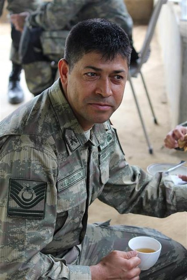 Ömer Halisdemir'in yeni fotoğrafları yayınlandı - 3